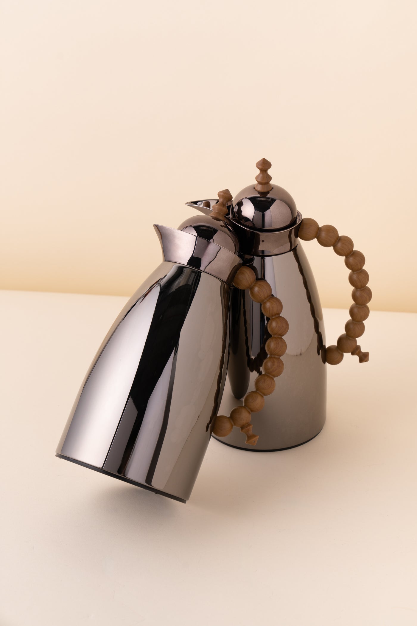 Al Ma'azeem Flasks Set 2 Pcs 1L