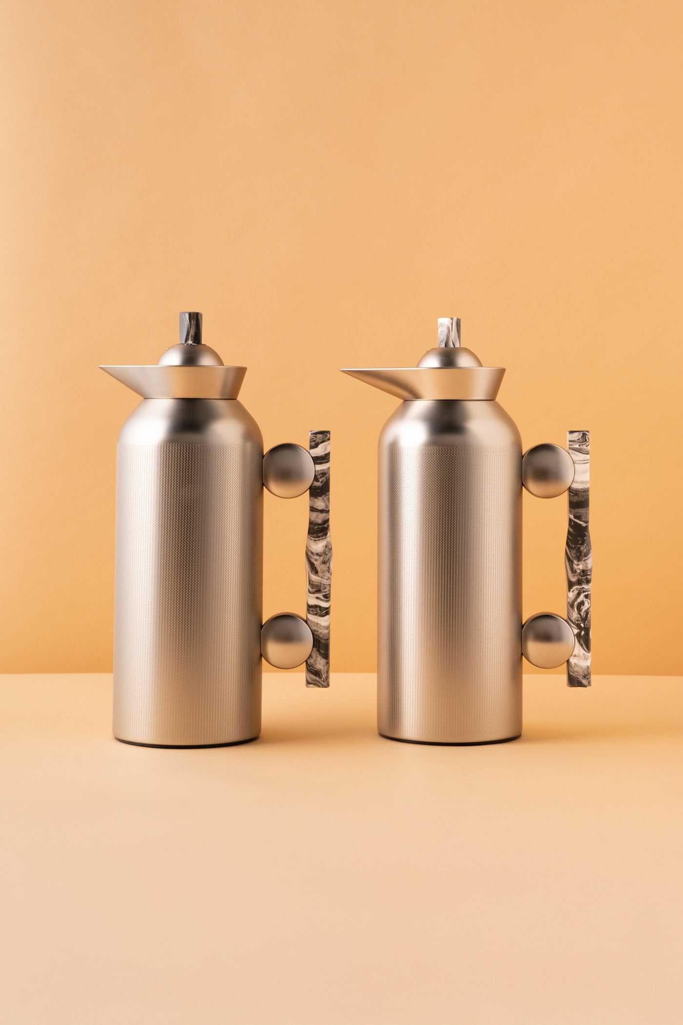 طقم مطارات مذهله 2 قطعة 1 لتر 