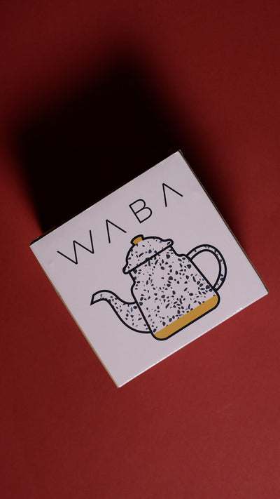 WB2 Enamel Teapot 0.8 L