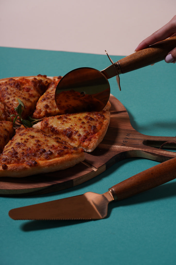 LV15 Pizza Knife Set 2 Pcs W/ Wooden Cutboard