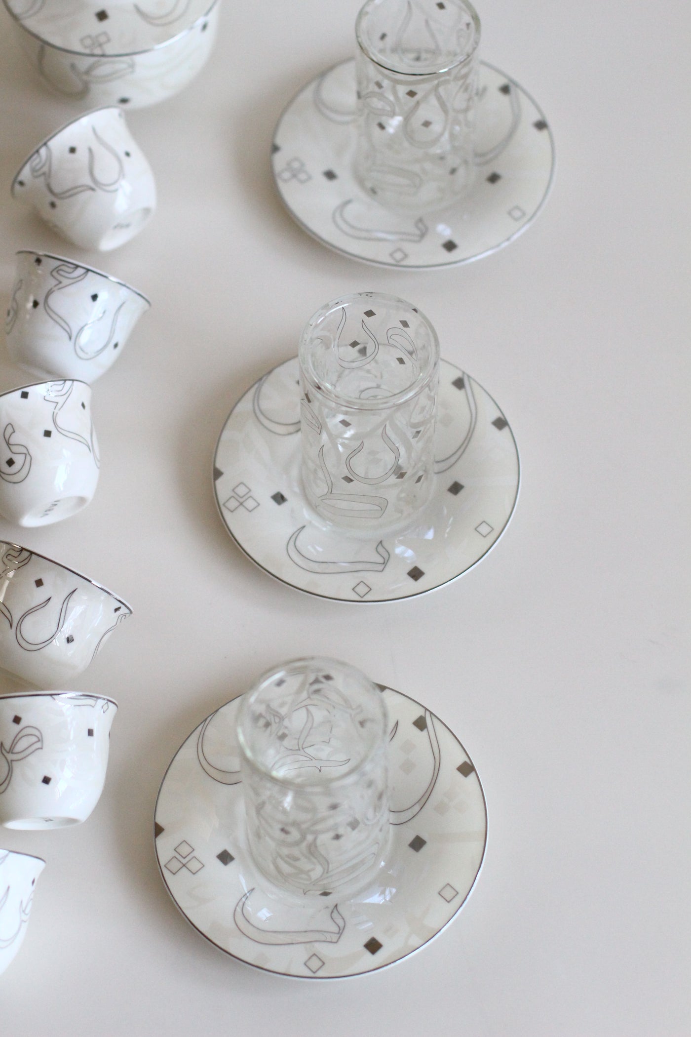KL4 Tea & Coffee Double W + Sugar Bowl 20 Pcs White